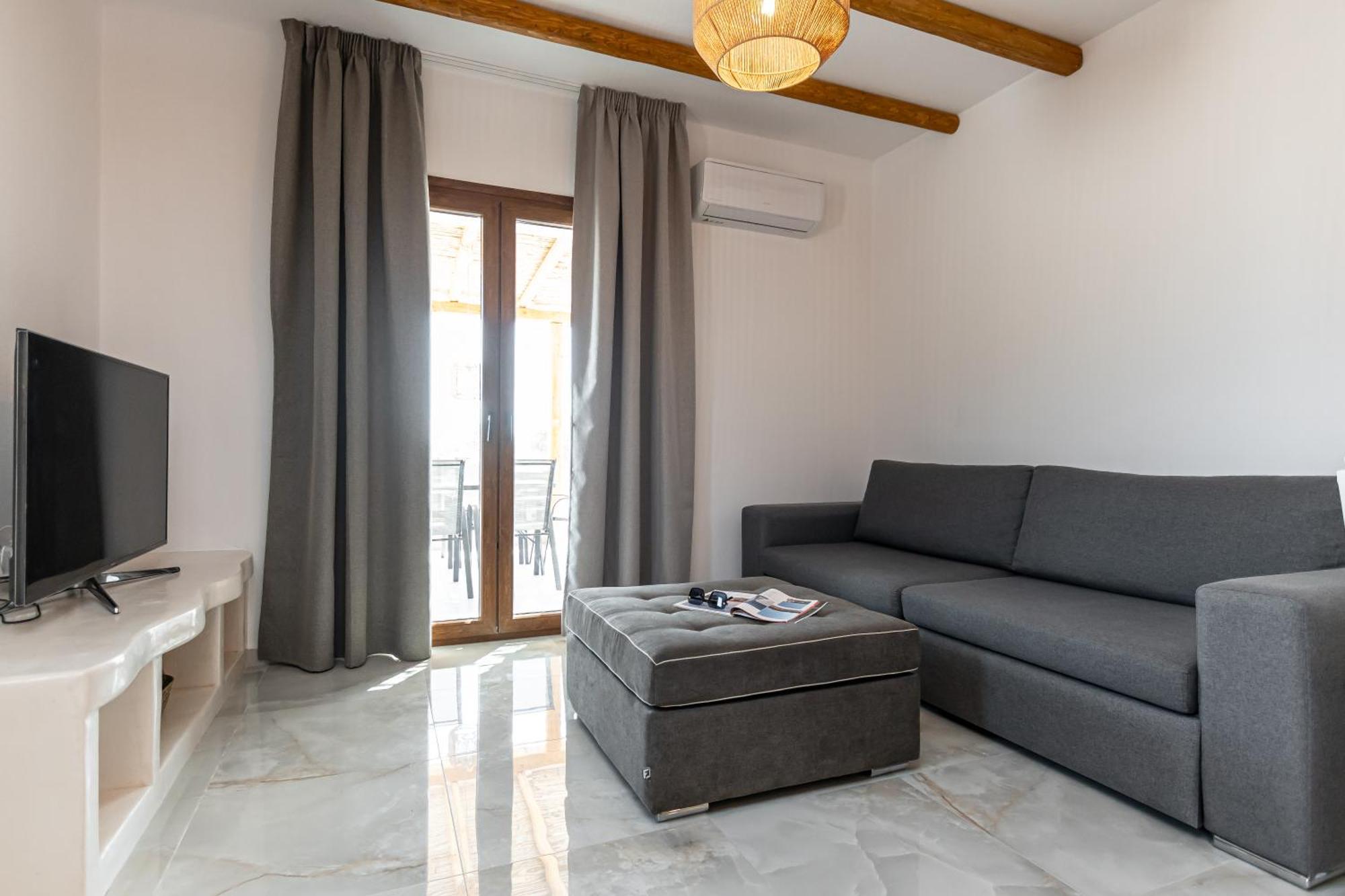 Naxos Beachwalk Villa Plaka Maragkas 외부 사진